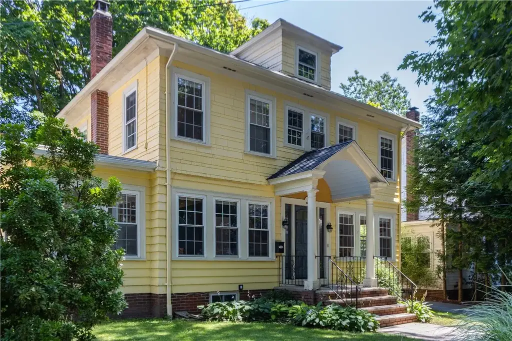 19 Cold Spring St, Providence