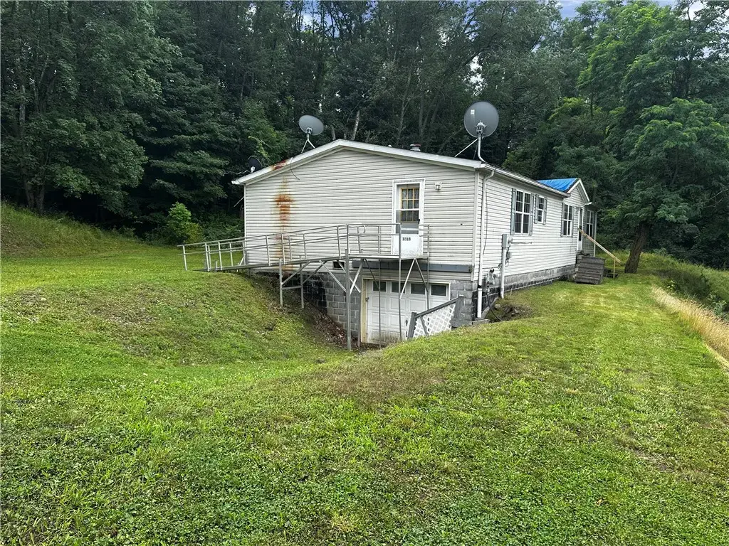 1818 Pershing Street, Johnstown