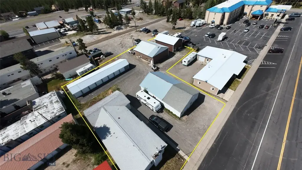 622 Madison Avenue, West Yellowstone