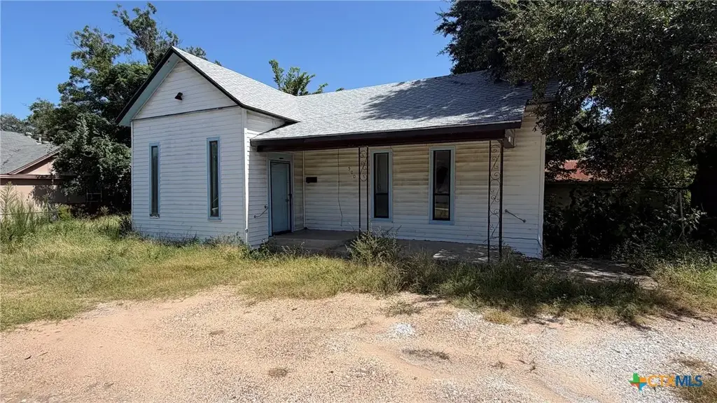 500 W 6th Street, Cameron
