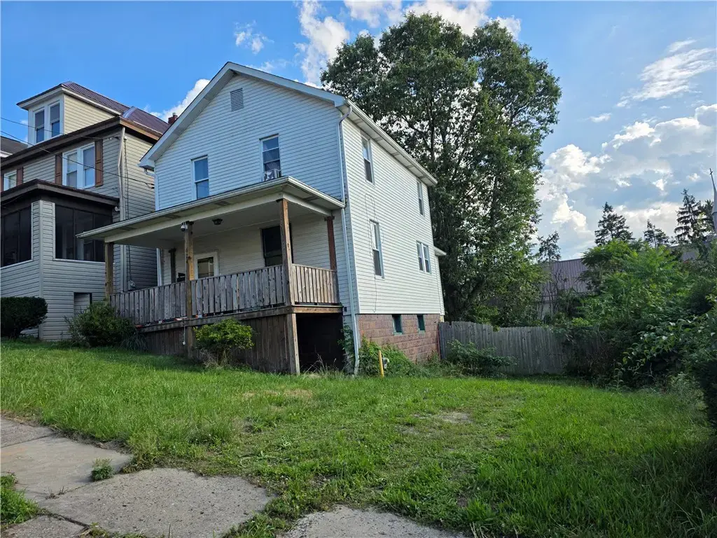 624 Front Street , Brownsville