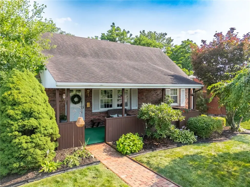 658 Lindsay Road , Scott