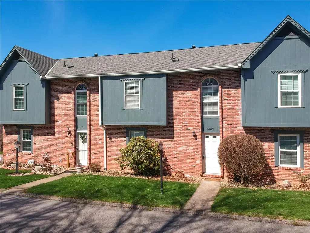 1402 Timberglen Drive , North Fayette