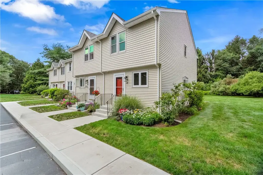 30 Noel Ct, South Kingstown