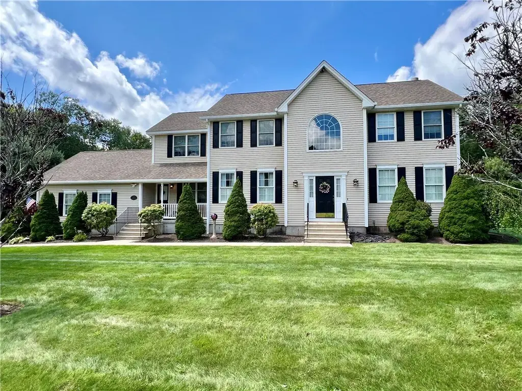 35 East Lantern Rd, Smithfield