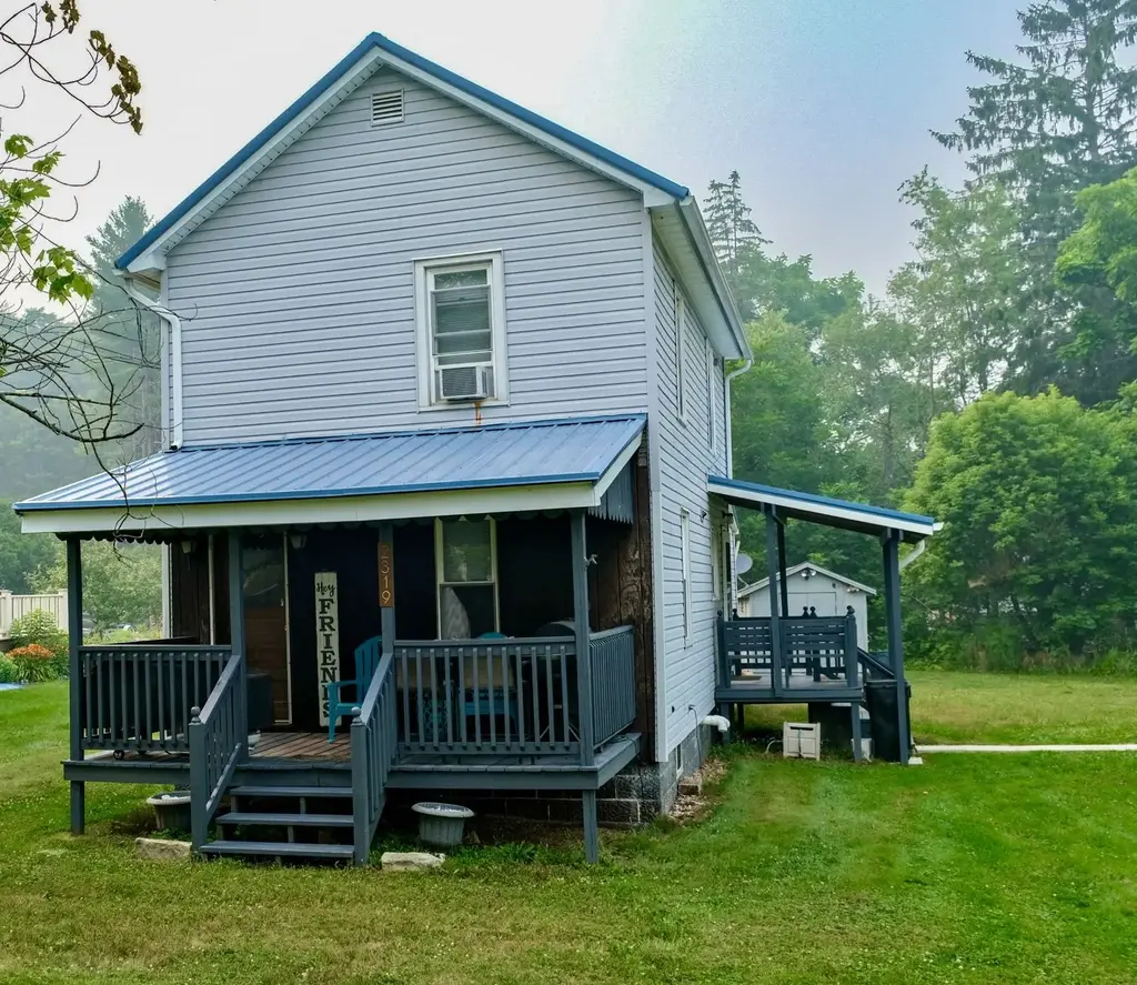2319 Waterson Road, Strattanville