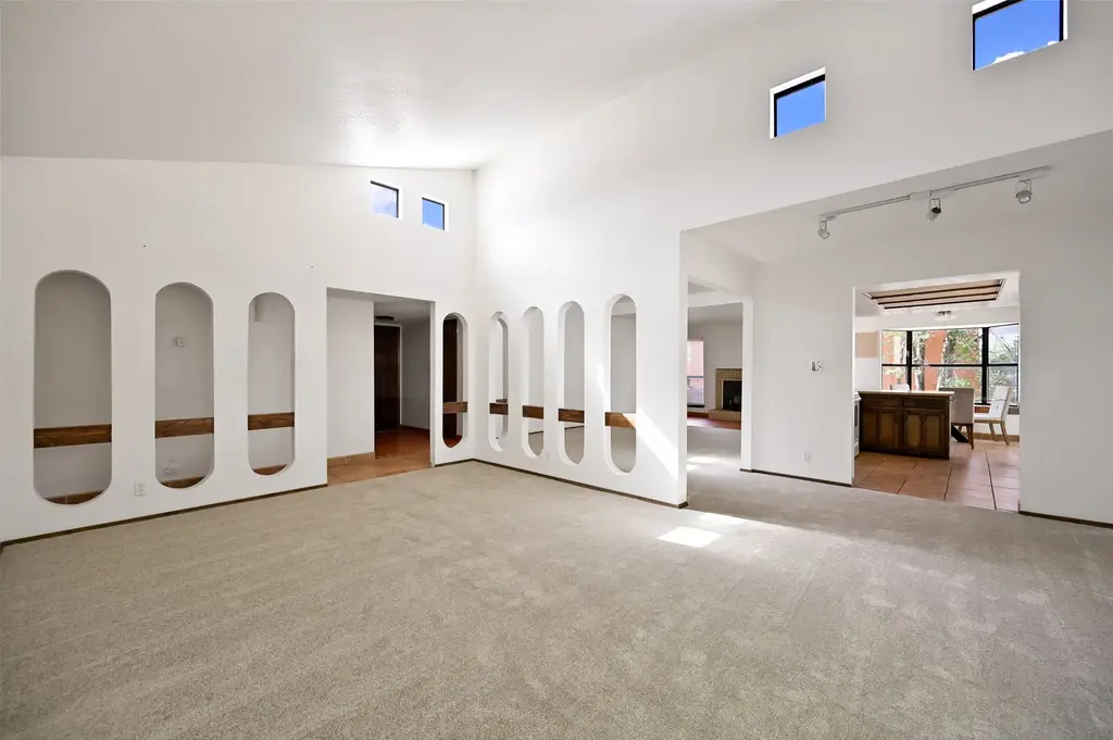 2194 Lumbre Court, Santa Fe