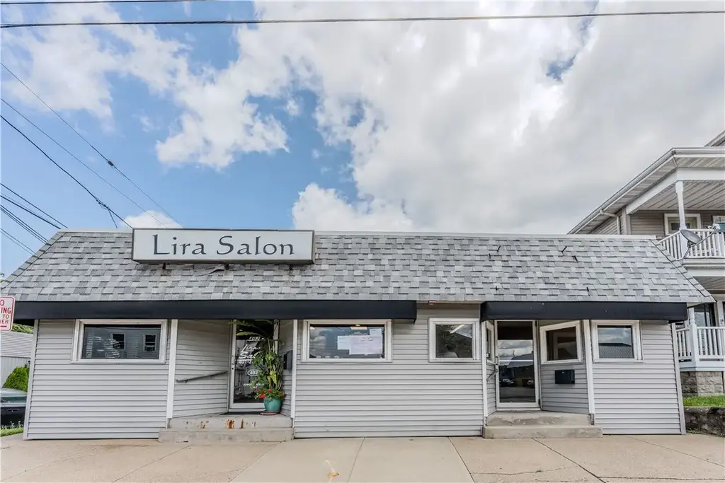 492 Warren Ave, East Providence
