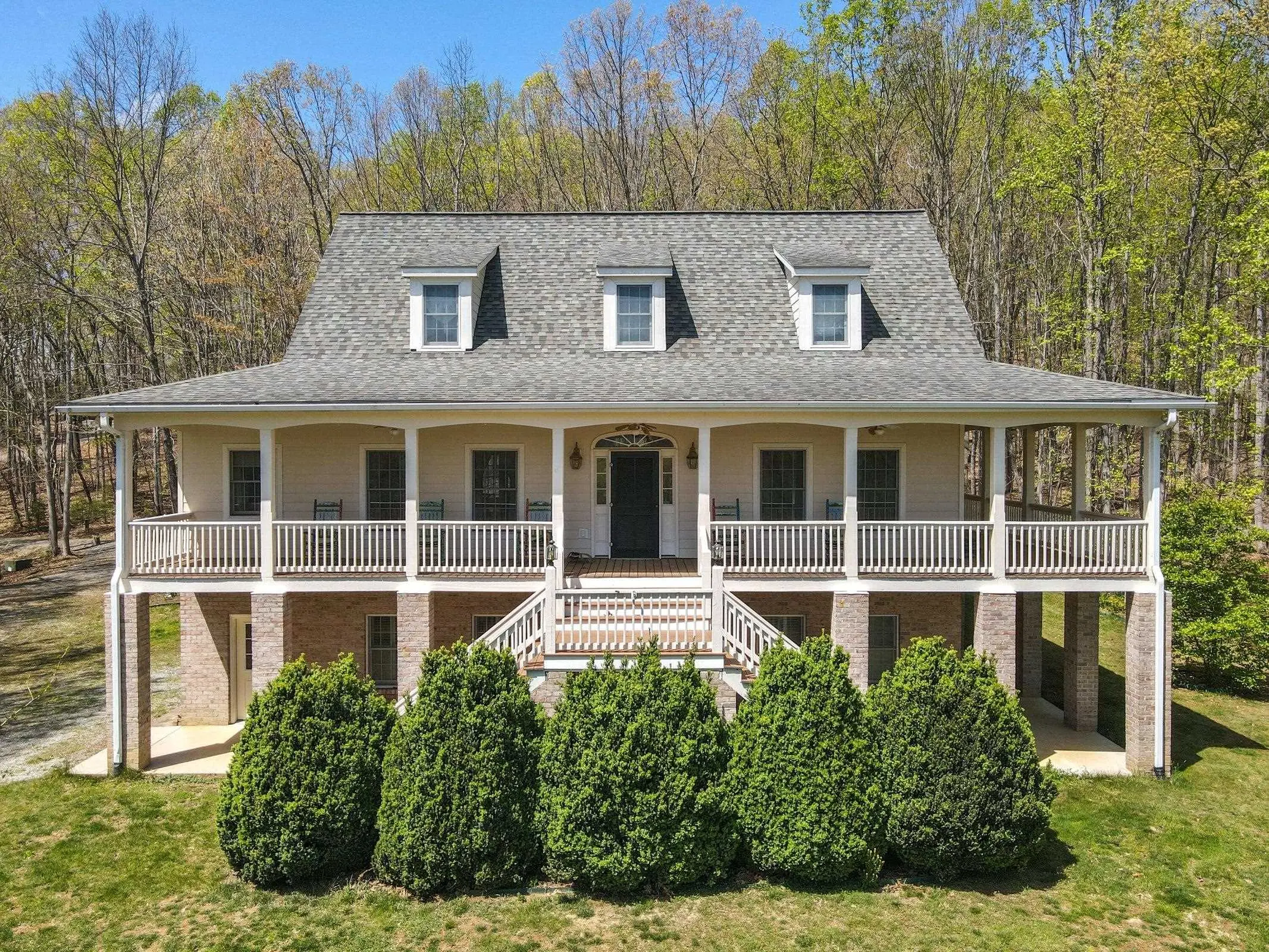 190 Henry Hill Dr, Fairfield
