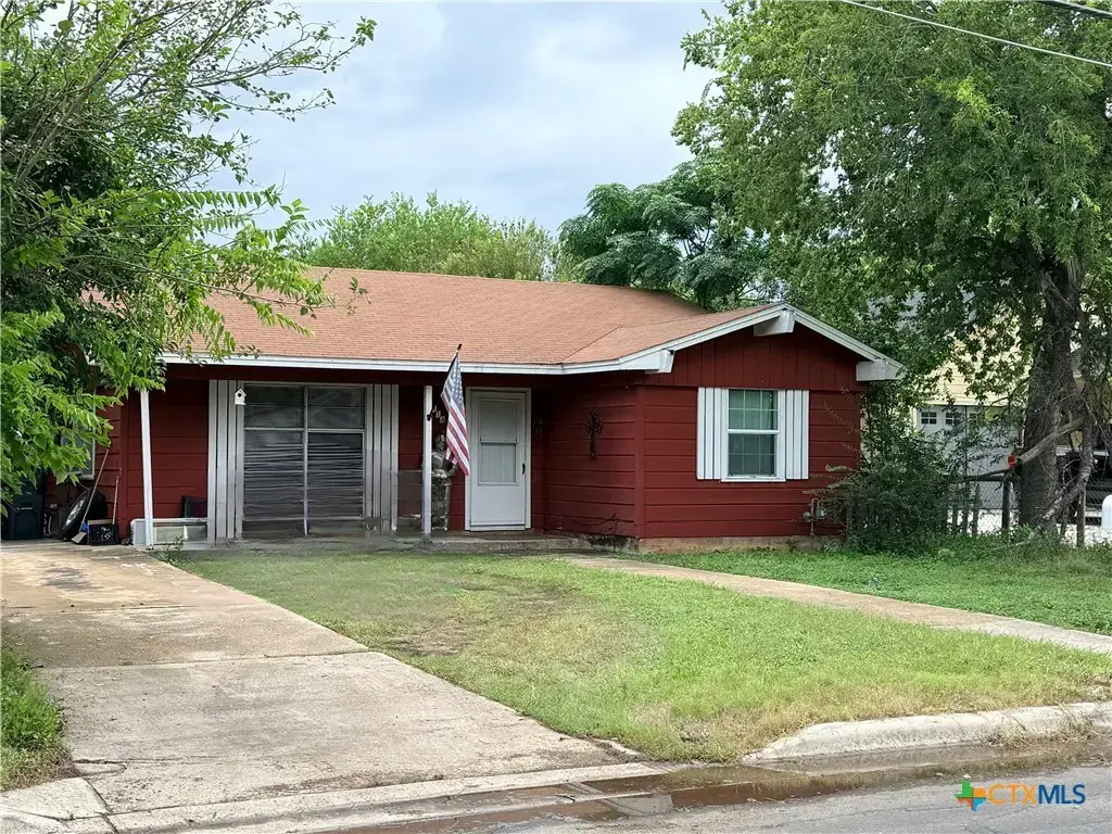 1114 Reyes Street, San Marcos