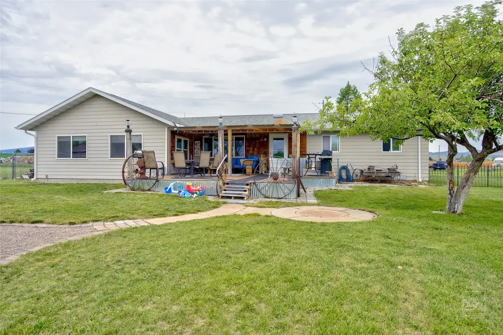 1155 Wild Wind Road, Helena