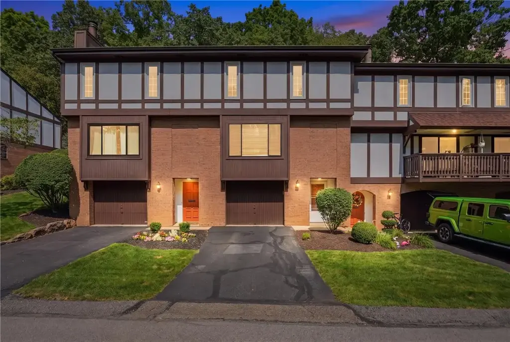 239 Thornberry Drive, Ross