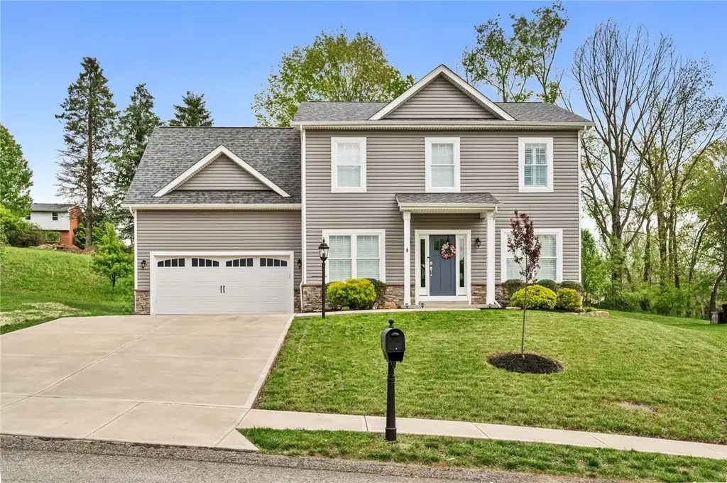 2418 Wheatland Circle, Murrysville