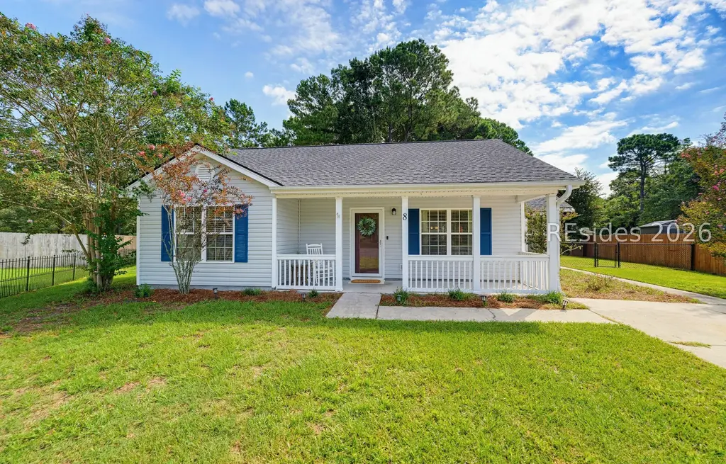 8 Shiney Leaf Court, Beaufort