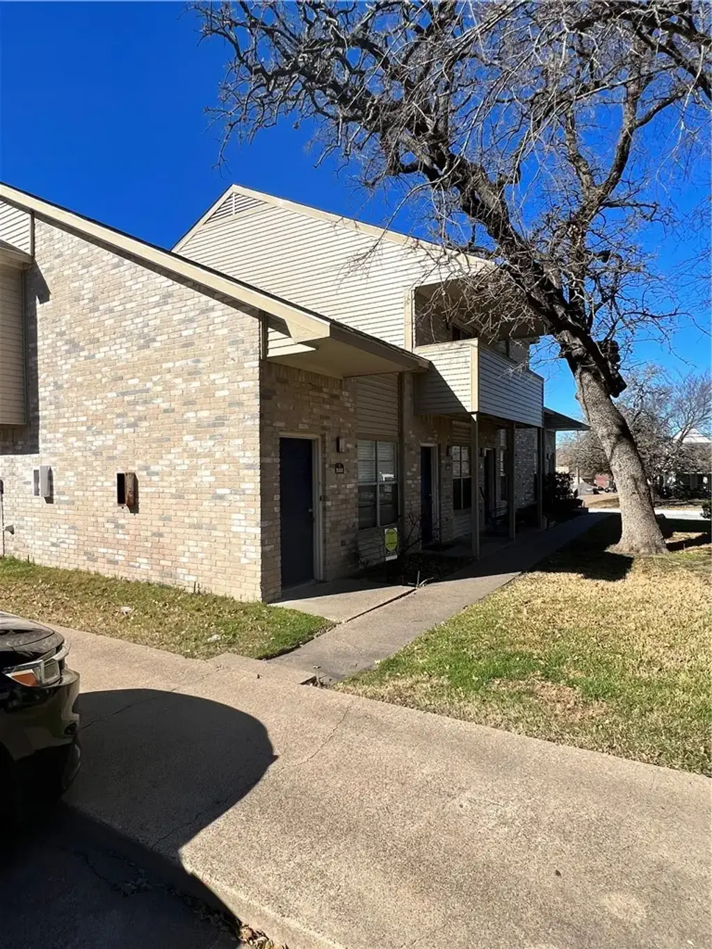922 Spring Loop D, College Station