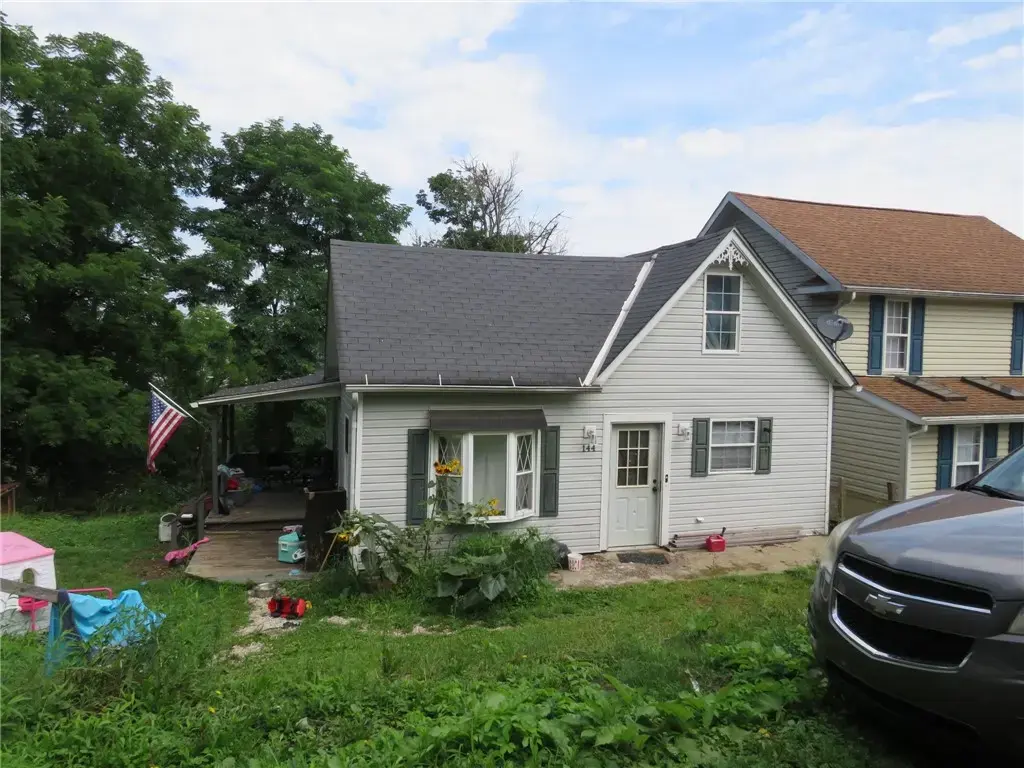 144 Armstrong Avenue , City of But SW