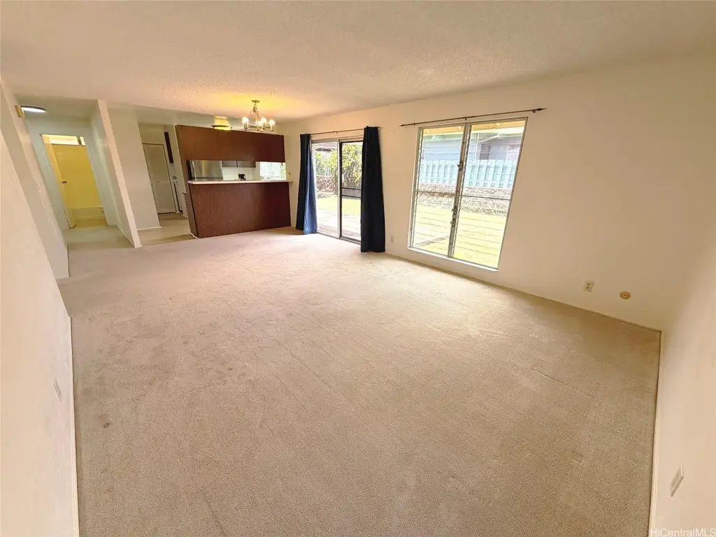 94-676 Makaamoamo Place, Mililani