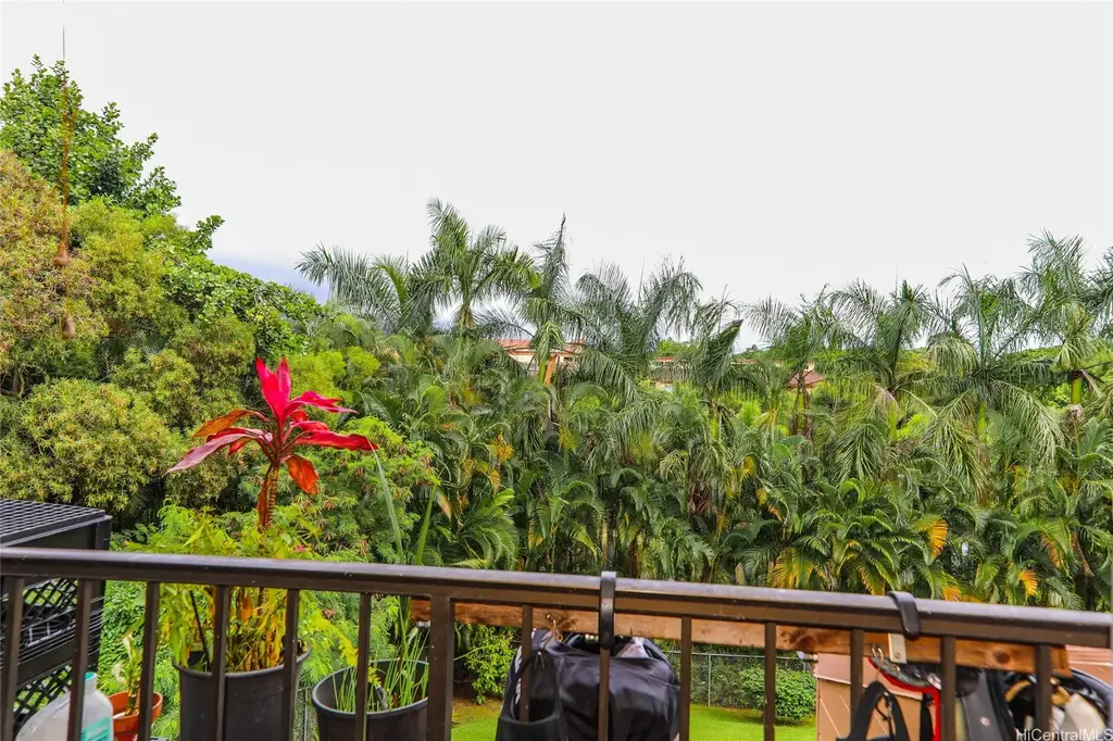 (unit #b200) 46-259 Kahuhipa Street, Kaneohe
