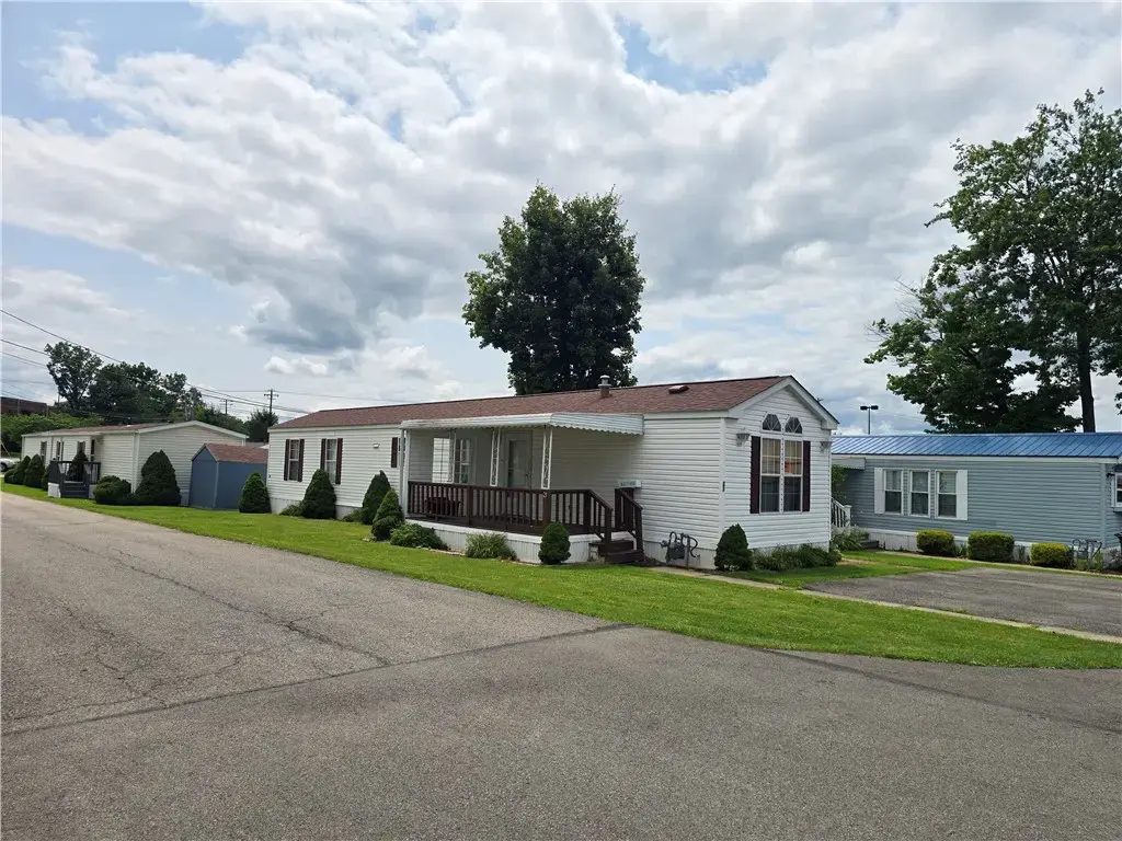 21 K And L Lane , Twp of But NW