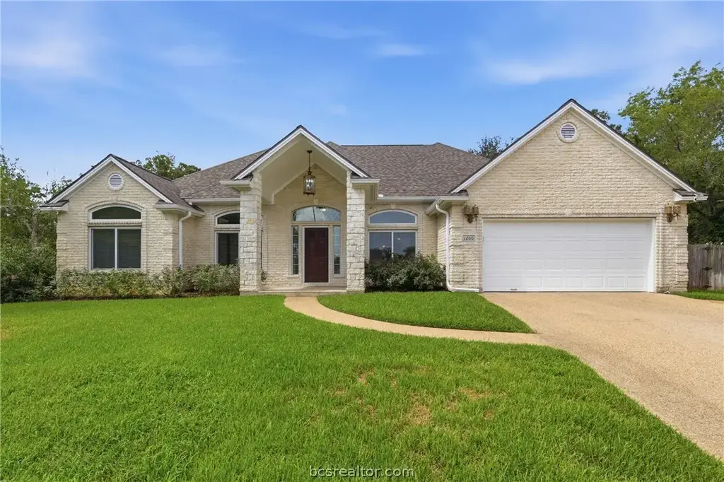 1200 Beacon Court, College Station