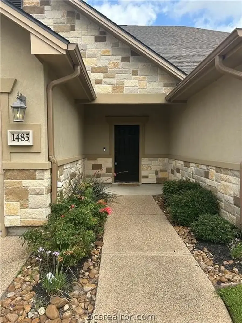 1485 Buena Vista, College Station