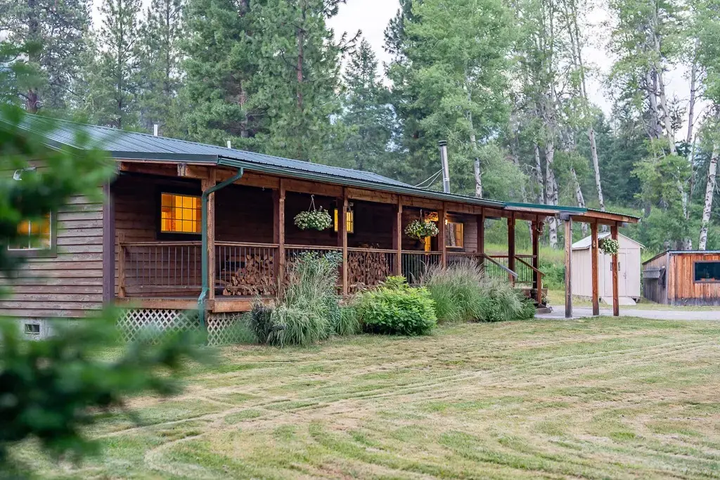 36 Northshore Road, Trout Creek