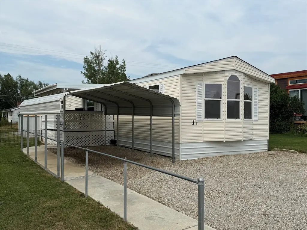 101 Binks Way 1 1/2, Stevensville