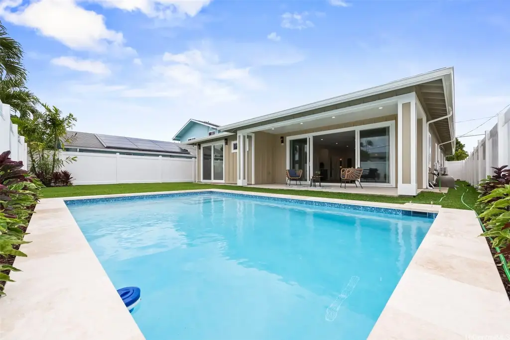 240 Kalama Street, Kailua