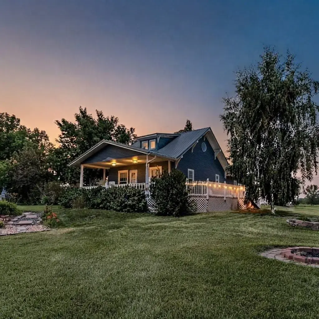 429 Illinois Avenue, Big Sandy