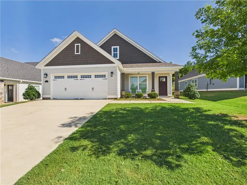 68 Ivy Loop, Phenix City