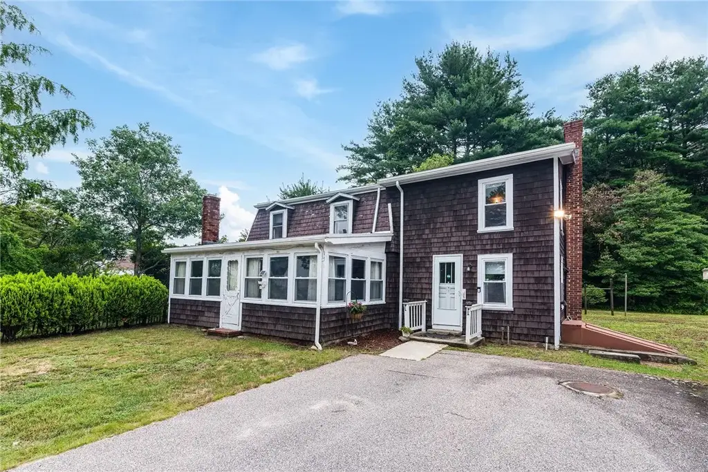 4070 South County Trl, Charlestown
