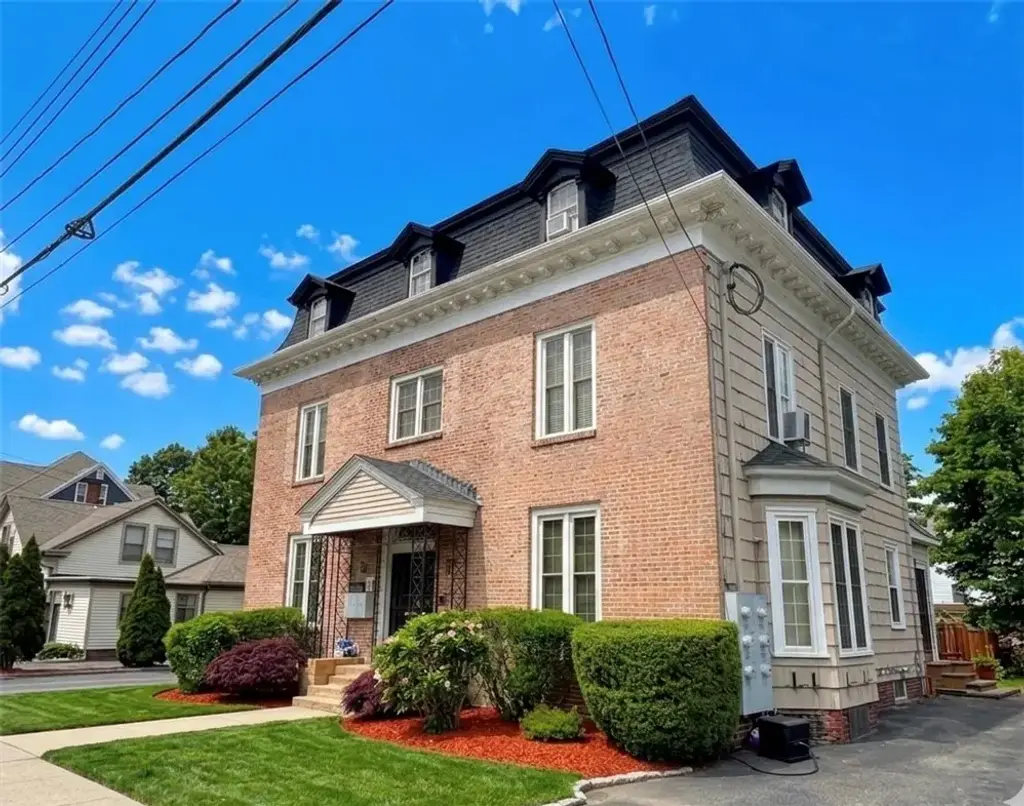 4646 Post Rd # 5, Warwick