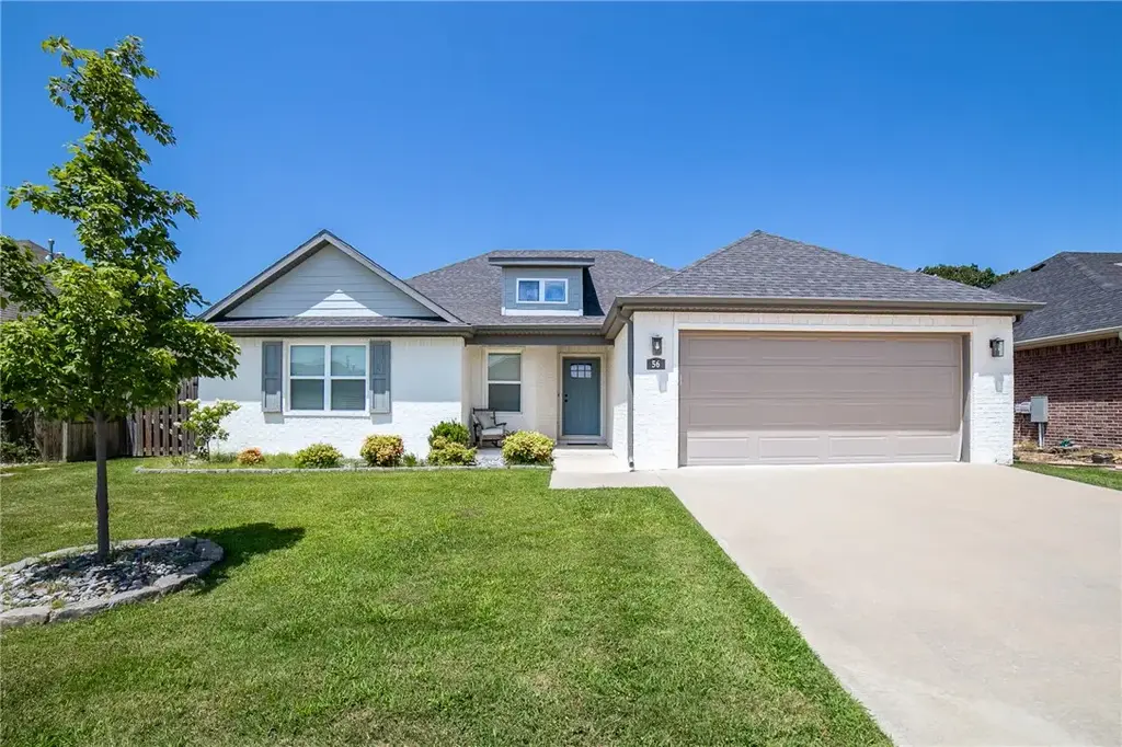 56 E Loveland Loop, Farmington