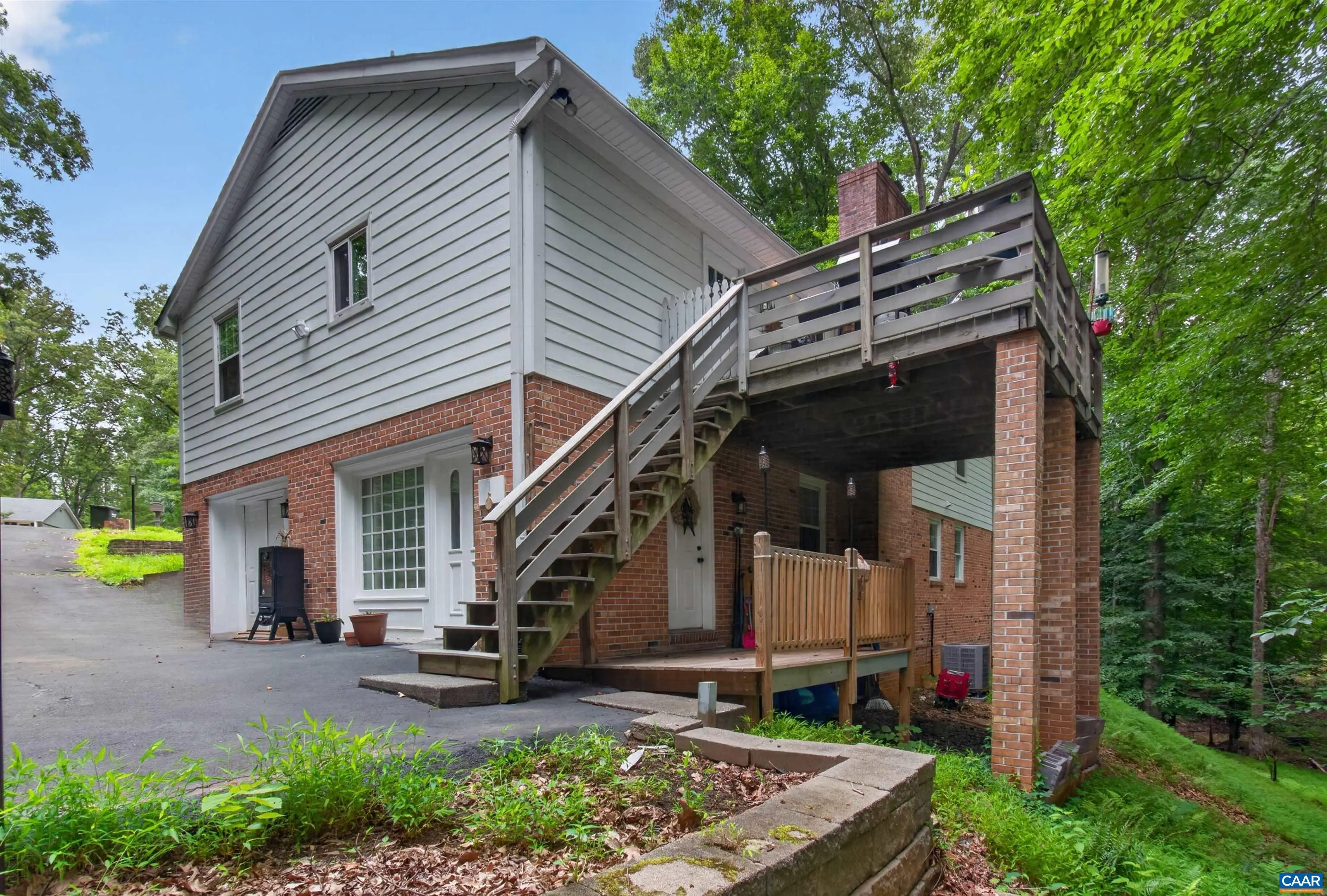 310 Crestfield Ct, Charlottesville