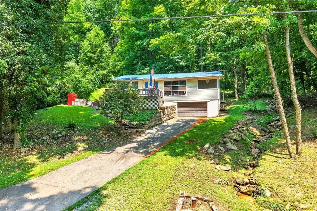 627 Lakeview Road , Henry Clay