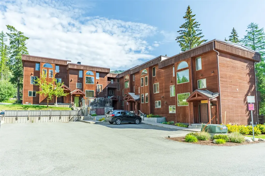 3808 Alpine Village Drive 2, Whitefish