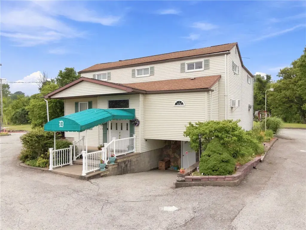 557 Unity Center Road , Plum Boro