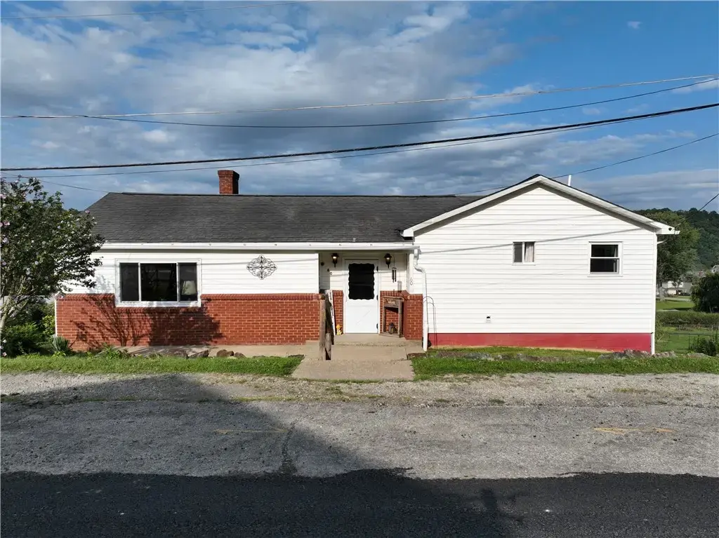 60 Stadium Road , East Bethlehem