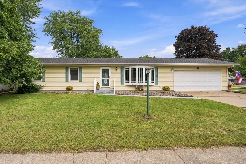 1470 Cummings Avenue, Eau Claire