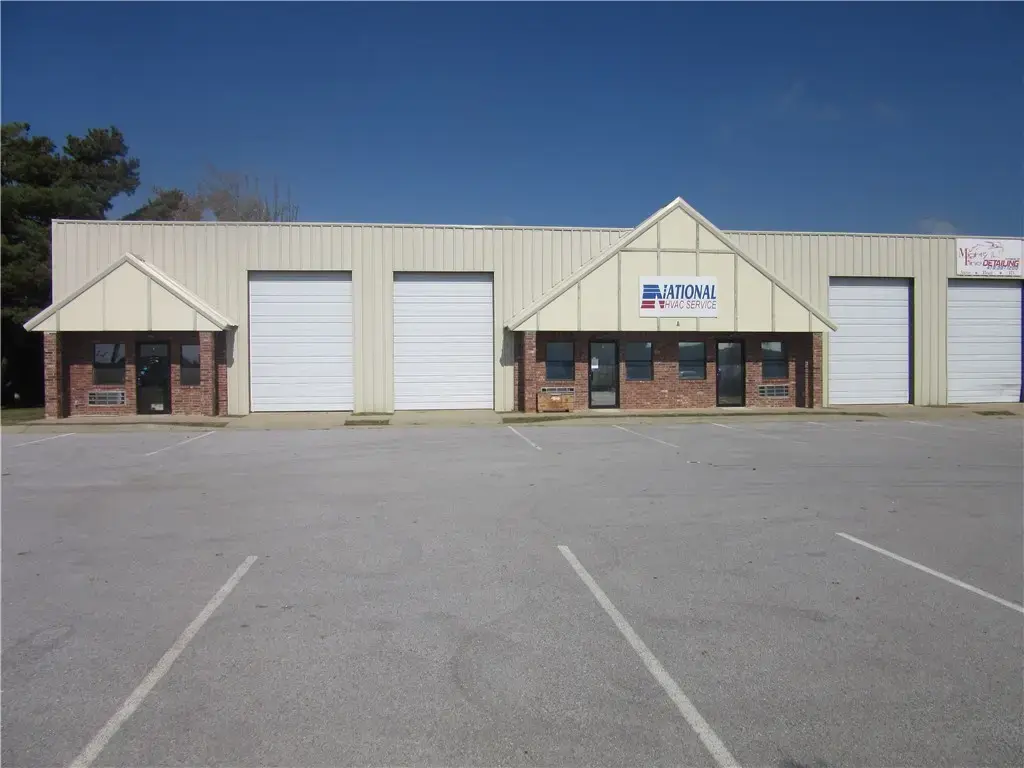 2231 Lowell Road G2, Springdale