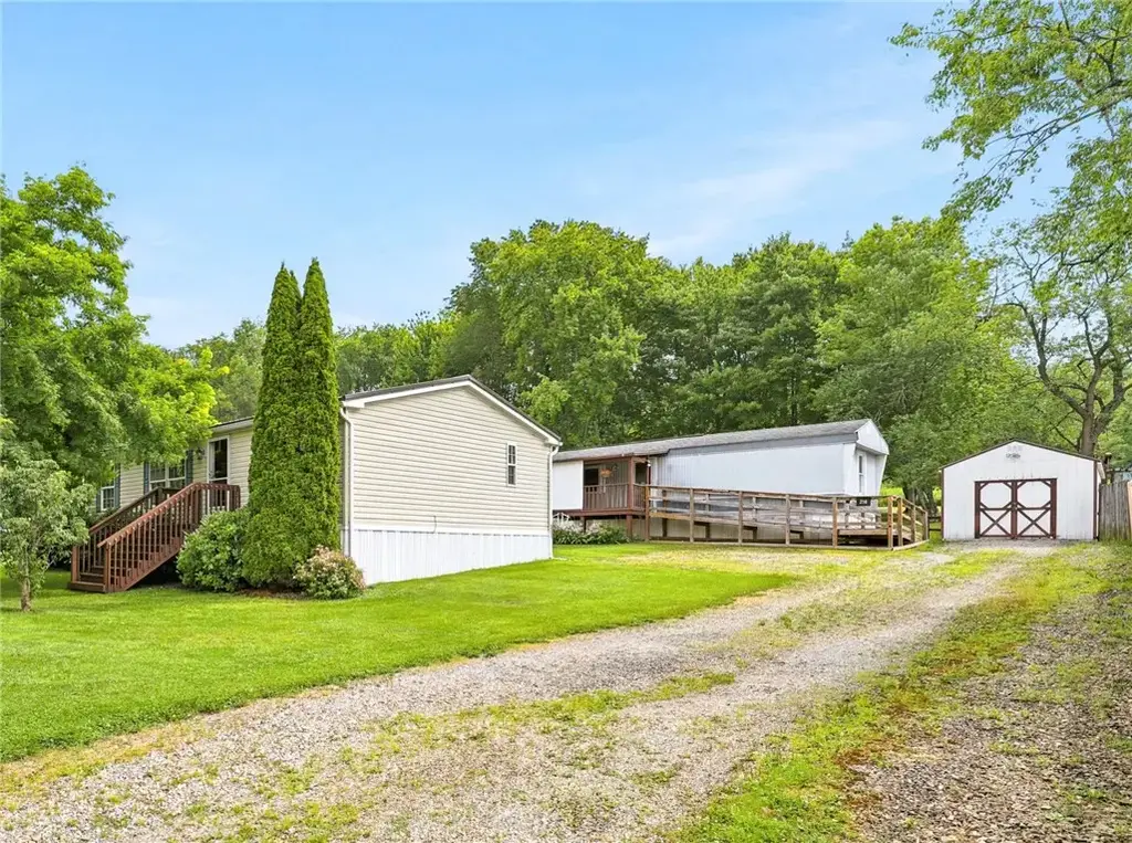 214 Griffie Road, Jenner