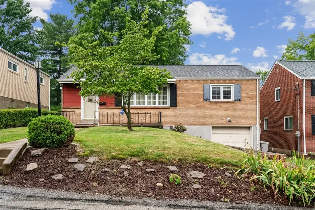 33 Perry Street , Shaler