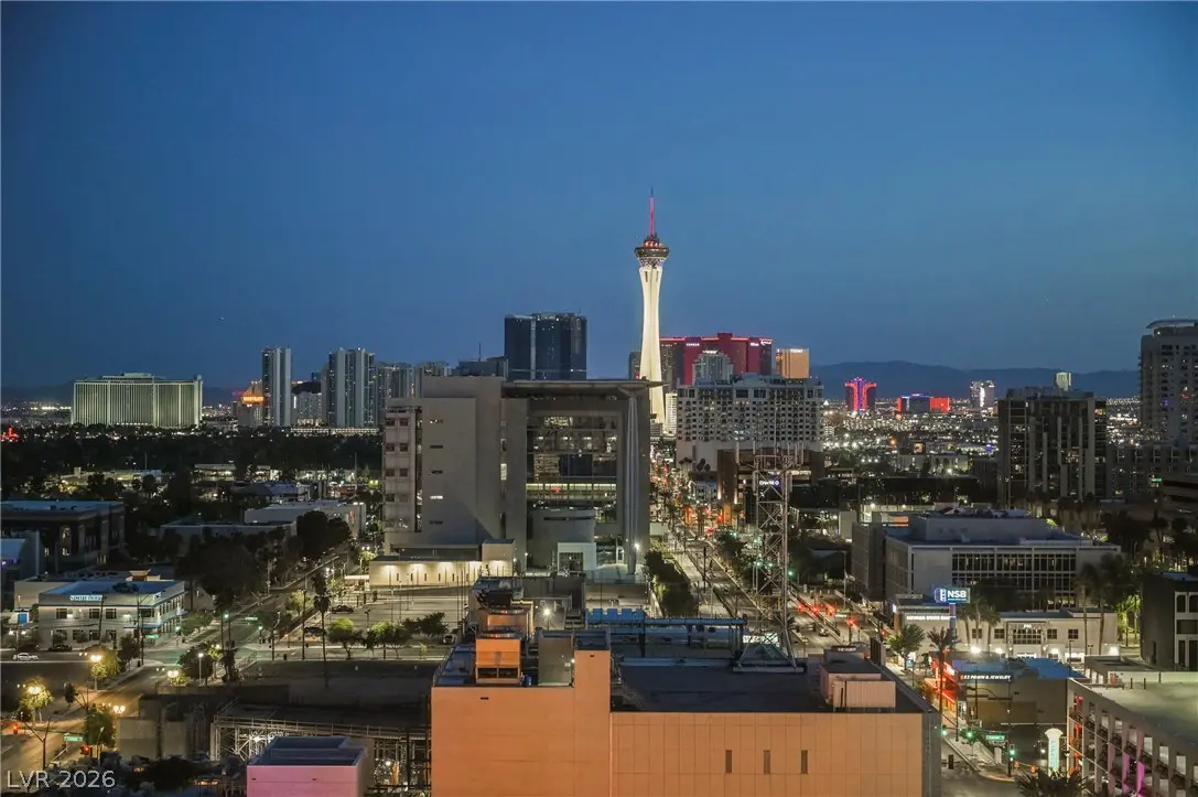 150 Las Vegas Boulevard 807, Las Vegas