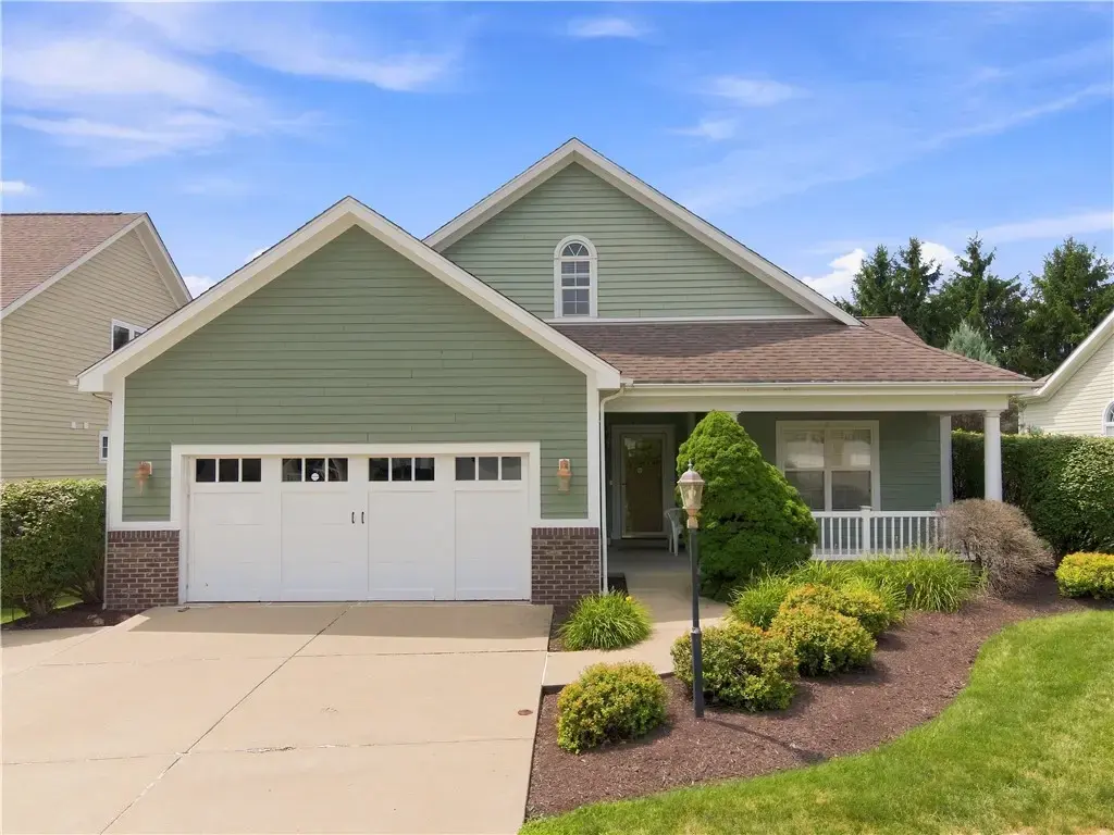 265 Berkeley Way, Monroeville