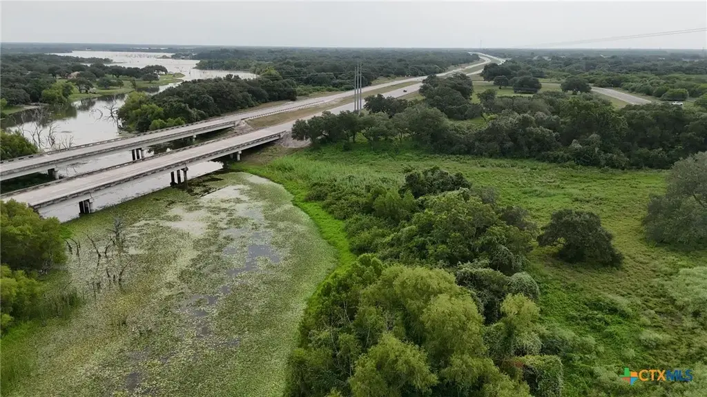 193 Old Hwy 59, Goliad