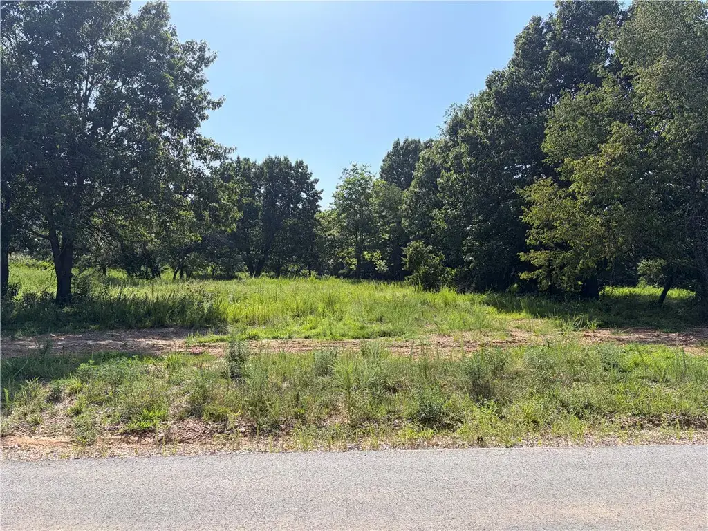 13125 Wallys Way, Siloam Springs