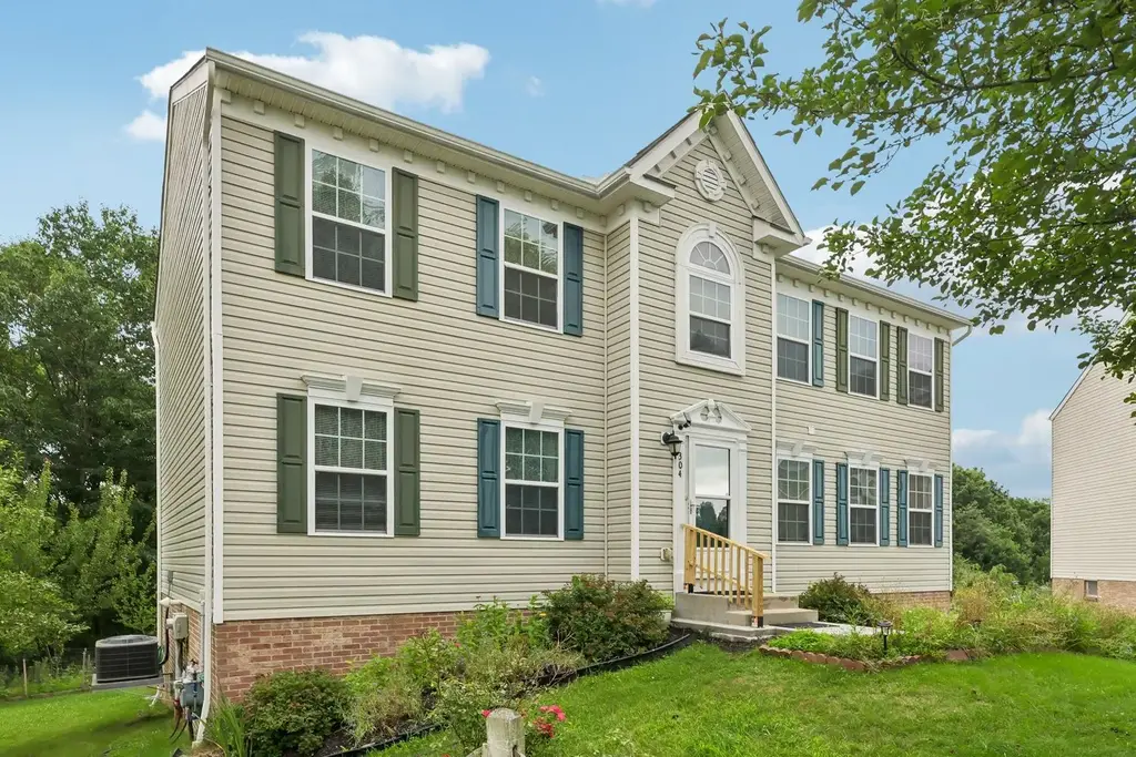304 Maplewood Lane, Findlay