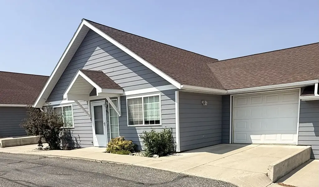 374 Janet Street, Helena