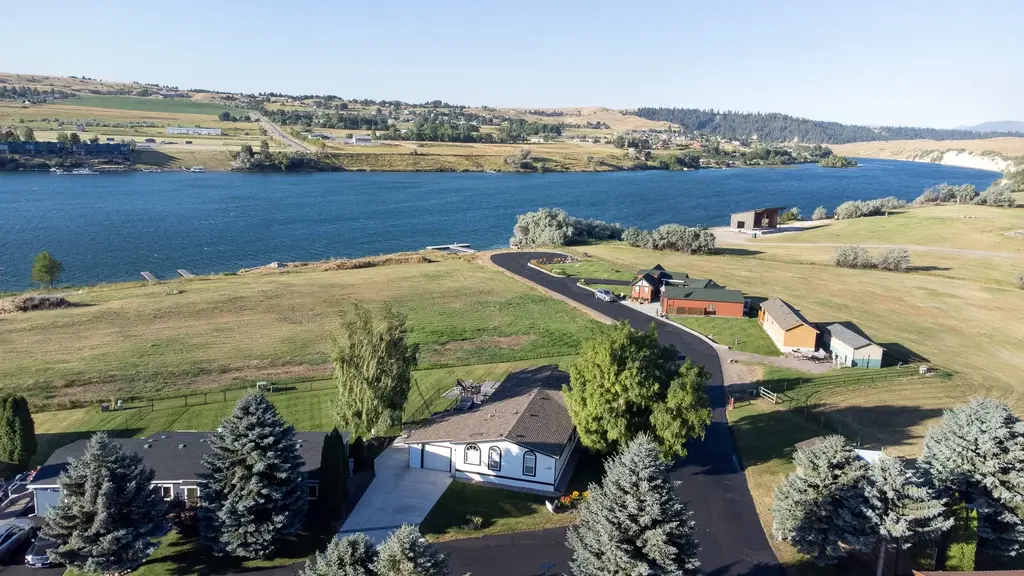 9 Regatta Road 53, Polson