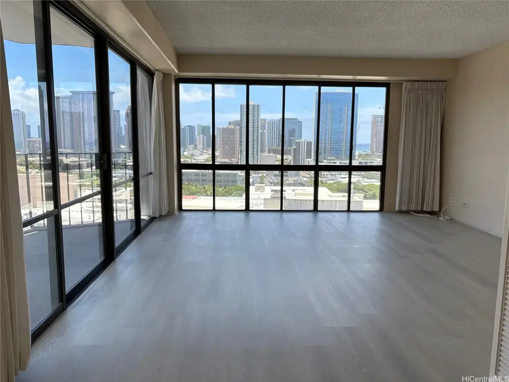 700 Richards Street # 1806, Honolulu
